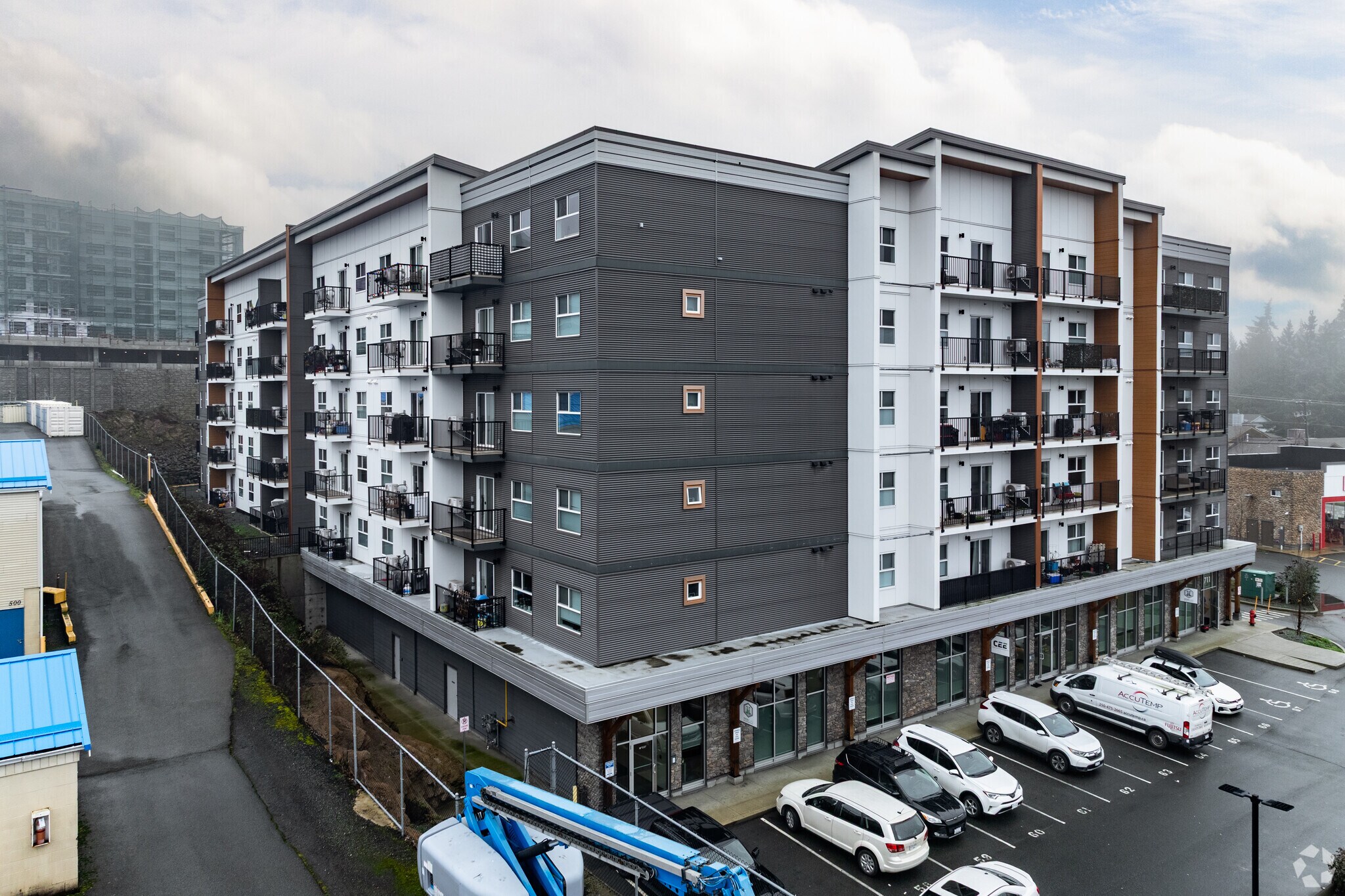 711 Treanor Av, Langford, BC à vendre Photo principale– Image 1 sur 29