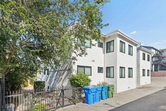 Plus de détails pour 7323 Valmont St, Tujunga, CA - Logement à vendre