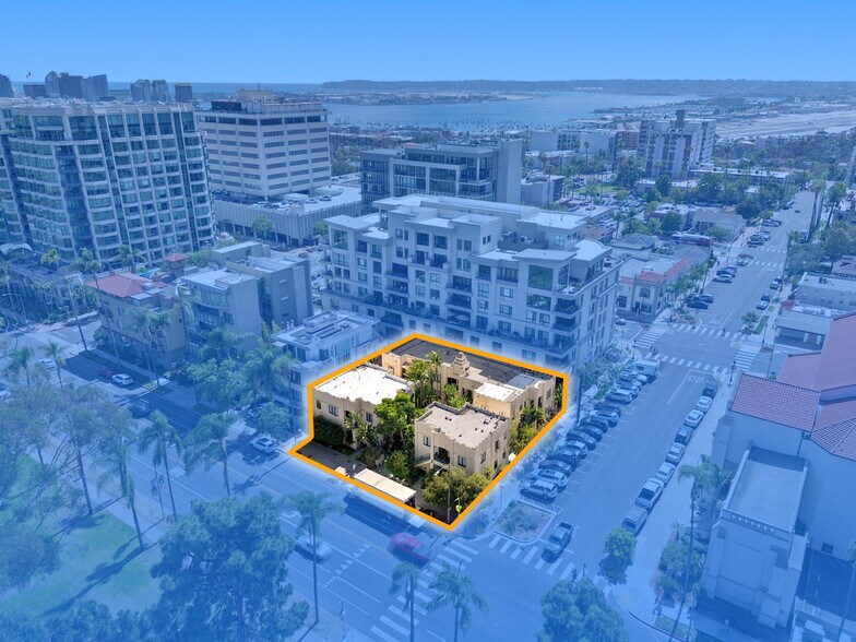 525 Nutmeg St, San Diego, CA à vendre - Photo de l’immeuble – Image 2 sur 17
