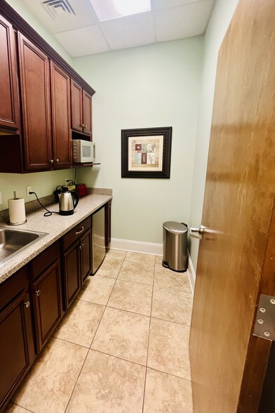975 Market St, Fort Mill, SC à louer - Photo de l’immeuble – Image 2 sur 6