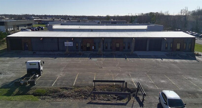 1703 Candletree Dr, Peoria, IL à louer Photo intérieure– Image 2 sur 14