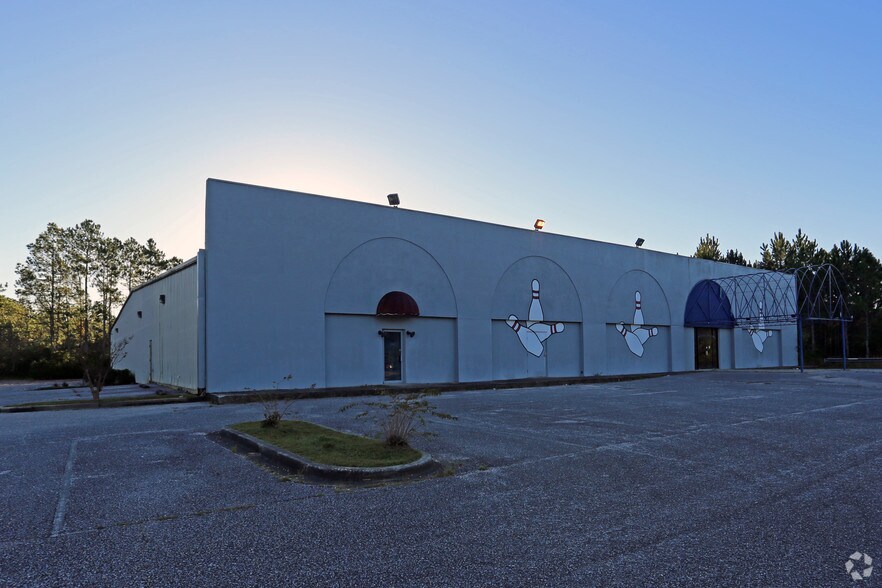 2986 Avalon Blvd, Milton, FL à vendre - Photo de l’immeuble – Image 1 sur 7