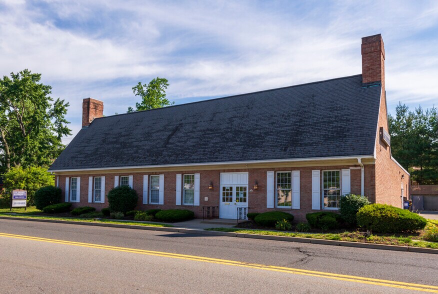 50 Broadway, Hillsdale, NJ à vendre - Photo de l’immeuble – Image 1 sur 10