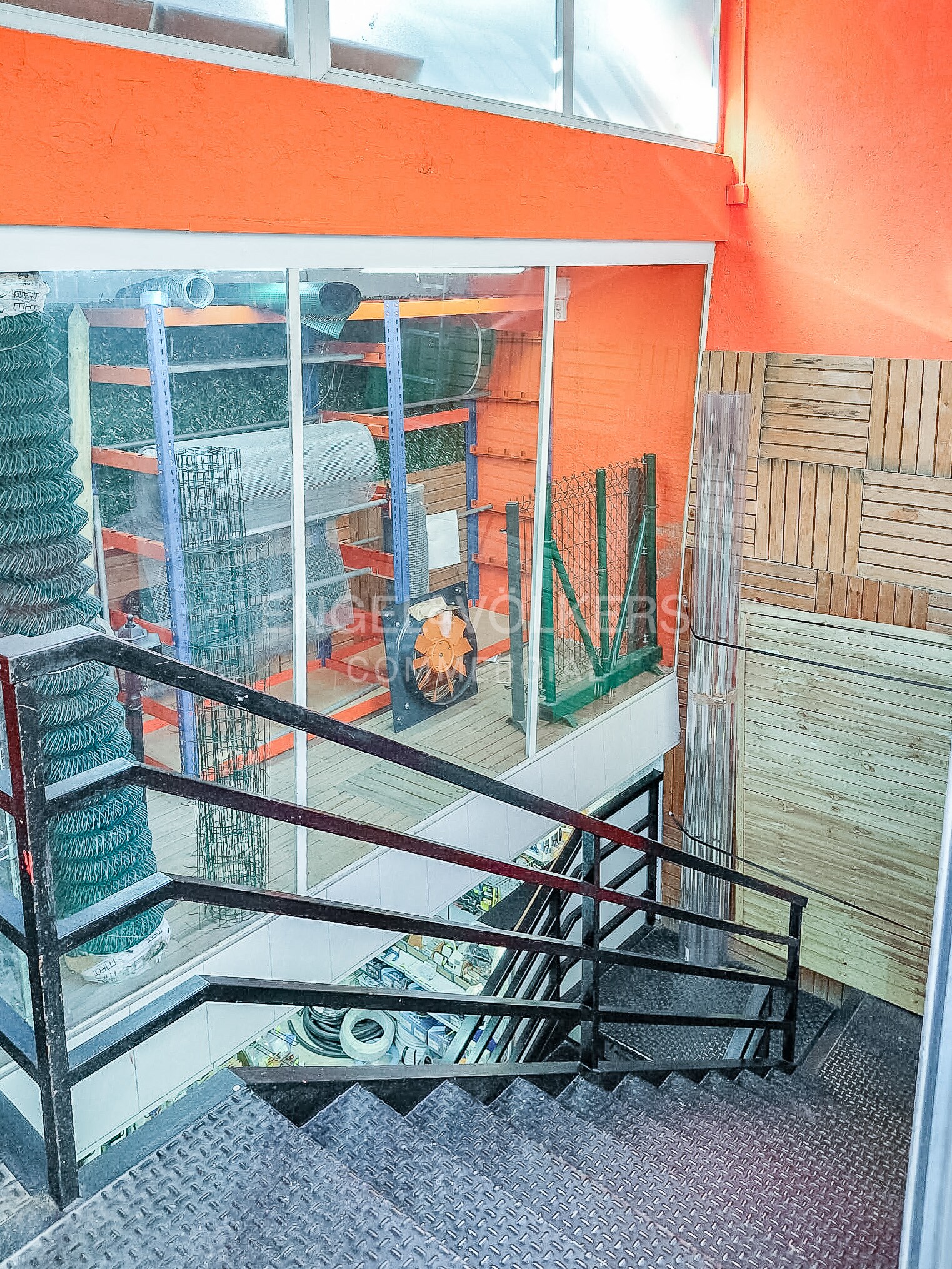 Local commercial dans El Masnou, Barcelona à vendre Photo de l’immeuble– Image 1 sur 9