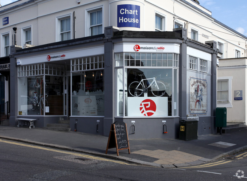 31-33 Lesbourne Rd, Reigate à louer - Photo de l’immeuble – Image 3 sur 7