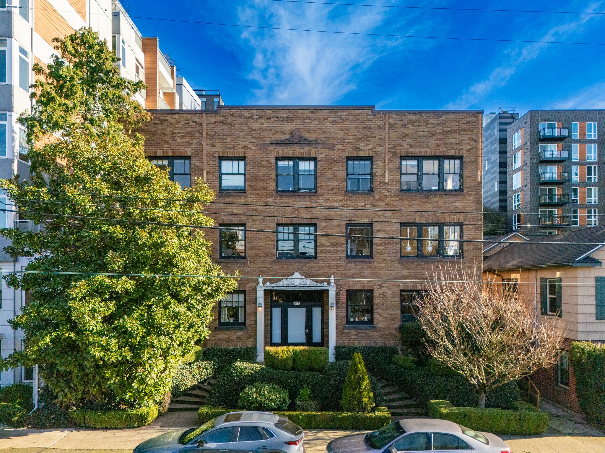 416 Summit Ave E, Seattle, WA à vendre Photo principale– Image 1 sur 23