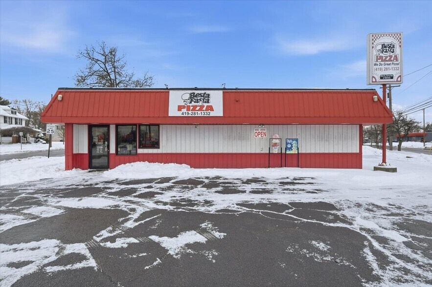 547 E Main St, Ashland, OH à vendre - Photo de l’immeuble – Image 3 sur 23