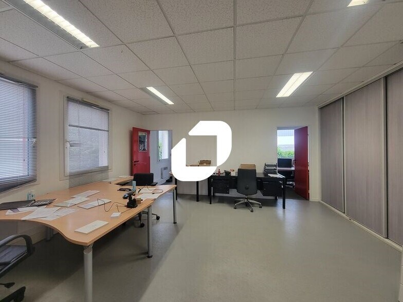 Bureau dans Champlan à vendre - Photo intérieure – Image 2 sur 15