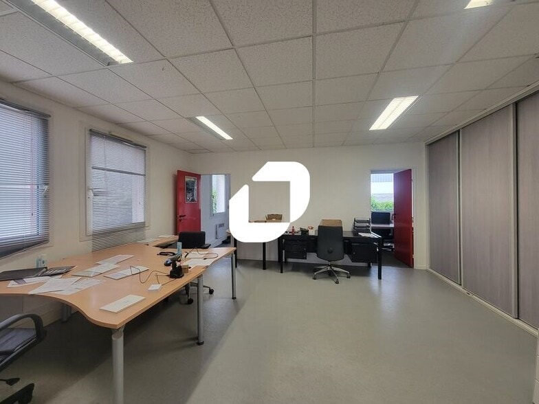 Bureau dans Champlan à vendre - Photo intérieure – Image 2 sur 15