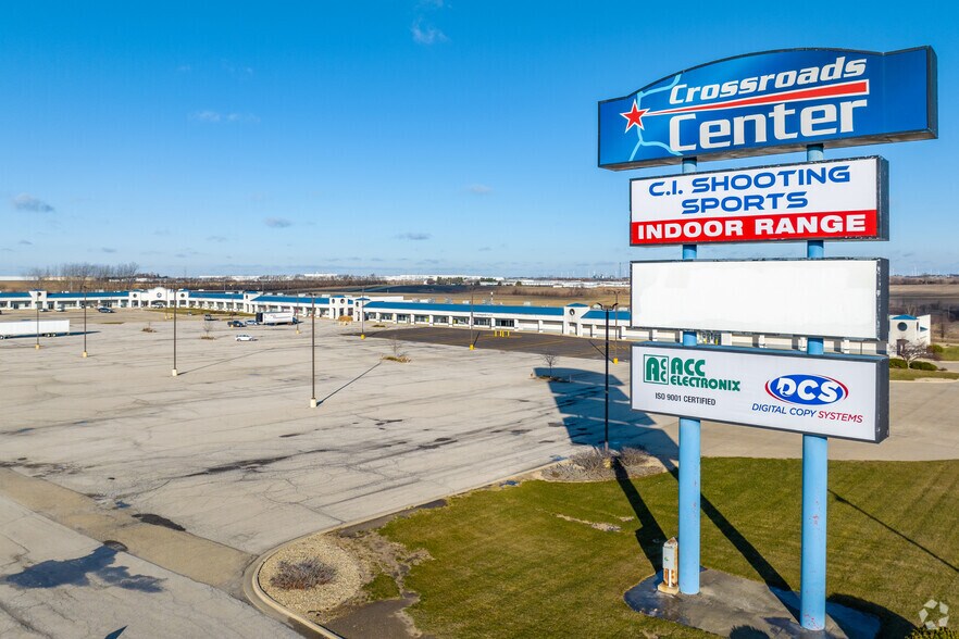 420-482 Wylie Dr, Normal, IL à vendre - Photo de l’immeuble – Image 1 sur 9