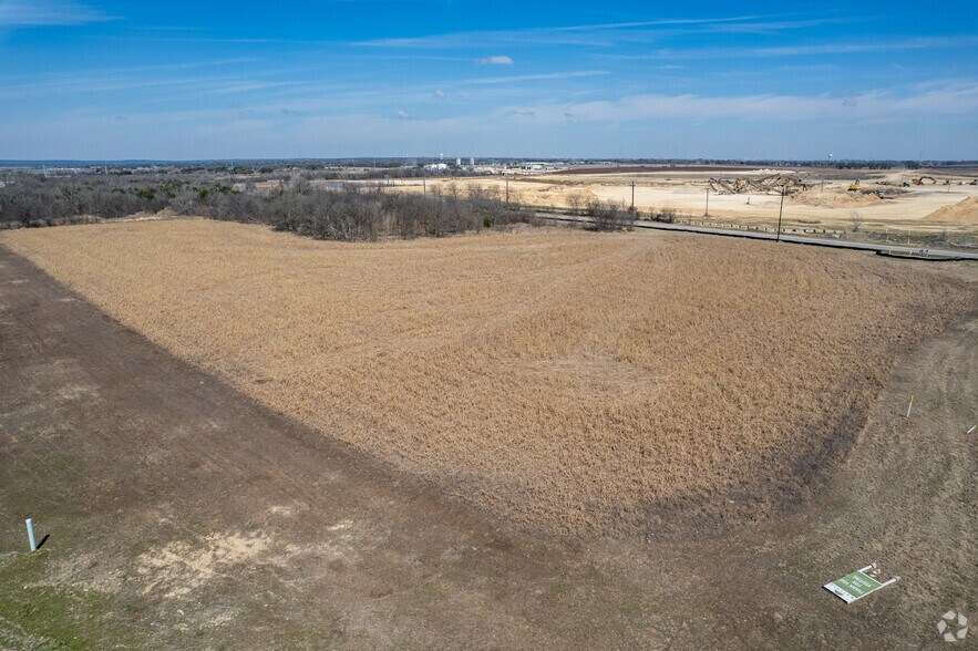 1425 Susurro Pky, San Marcos, TX à louer - Photo de l’immeuble – Image 3 sur 30
