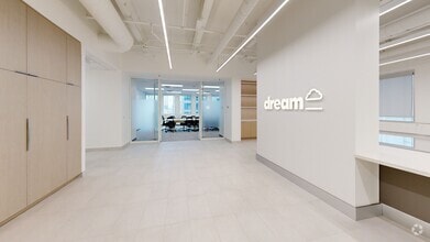 74 Victoria St and 137 Yonge St, Toronto, ON à louer Numérisation 3D Matterport– Image 1 sur 11