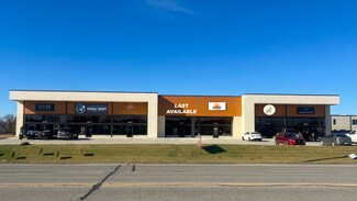 Plus de détails pour 3221 N Ridge Rd, Wichita, KS - Local d'activités à louer