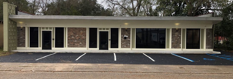 2754 Mauvilla Dr, Mobile, AL à vendre - Photo de l’immeuble – Image 1 sur 5