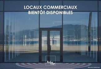Plus de détails pour Local commercial à louer