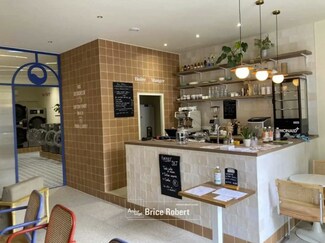 Plus de détails pour Local commercial à louer