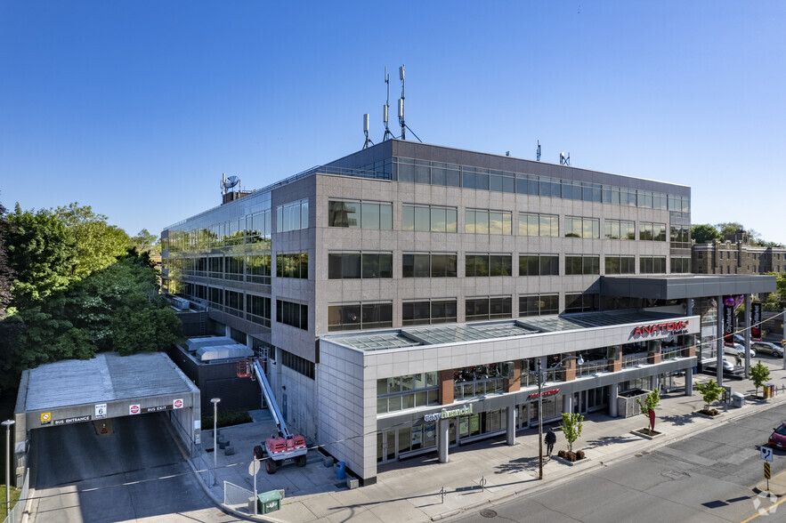 3080 Yonge St, Toronto, ON à louer - Photo de l’immeuble – Image 2 sur 3