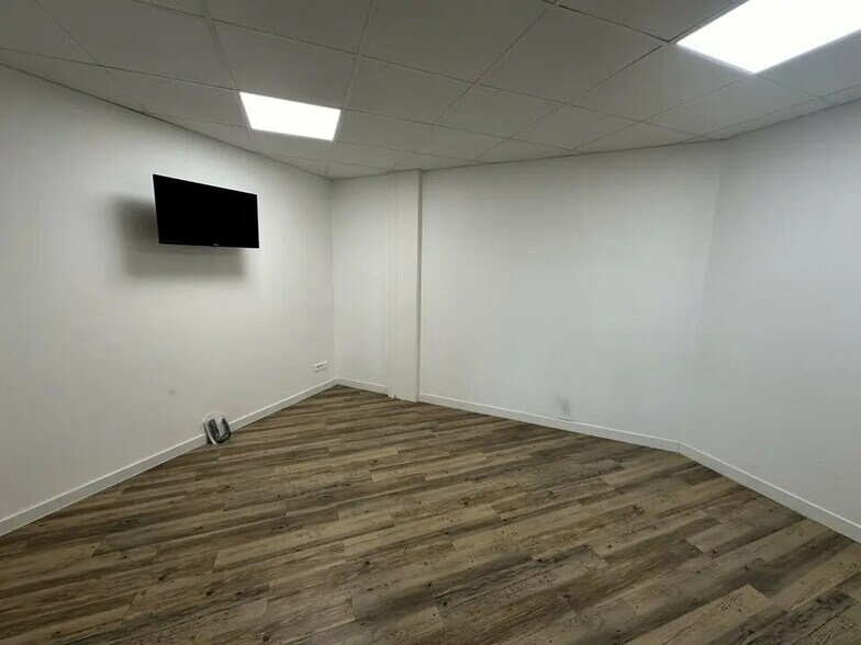 Bureau dans Reims à louer - Photo de l’immeuble – Image 2 sur 7