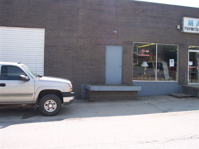 409-413 Commercial St, Atchison, KS à louer - Photo de l’immeuble – Image 3 sur 4