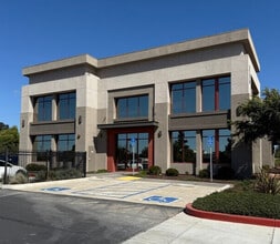 3250 Skyway Dr, Santa Maria, CA à louer Photo intérieure– Image 1 sur 4