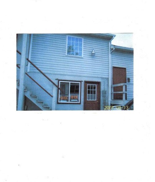 270 N Washington St, Berkeley Springs, WV à vendre - Photo principale – Image 1 sur 8