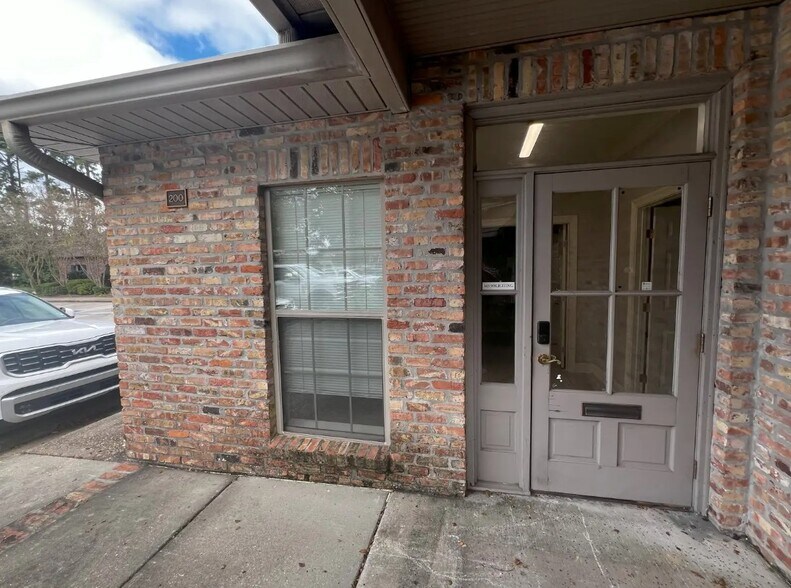 6555 Perkins Rd, Baton Rouge, LA à louer - Photo de l’immeuble – Image 2 sur 11