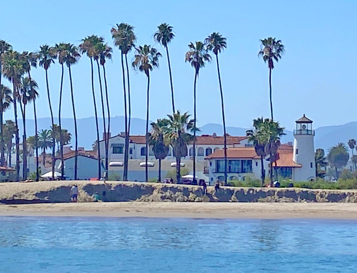 15 E Cabrillo Blvd, Santa Barbara, CA à louer Photo de l’immeuble– Image 1 sur 16