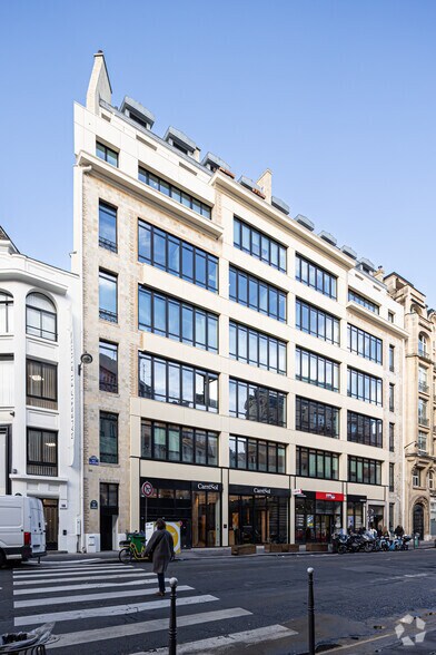 29 Rue Du Louvre, Paris à louer - Photo de l’immeuble – Image 3 sur 20