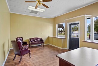 Plus de détails pour 20735 Central Ave E, Blountstown, FL - Bureau à vendre