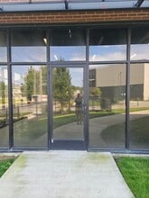 1005 Clancy Ave NE, Grand Rapids, MI à louer Photo de l’immeuble– Image 1 sur 8