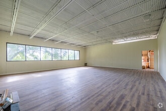 2119 Grand Blvd, Holiday, FL à vendre Photo intérieure– Image 1 sur 3