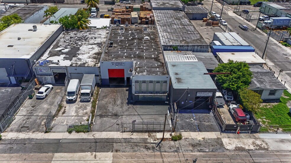 1882 NW 22nd St, Miami, FL à vendre - Photo de l’immeuble – Image 3 sur 3