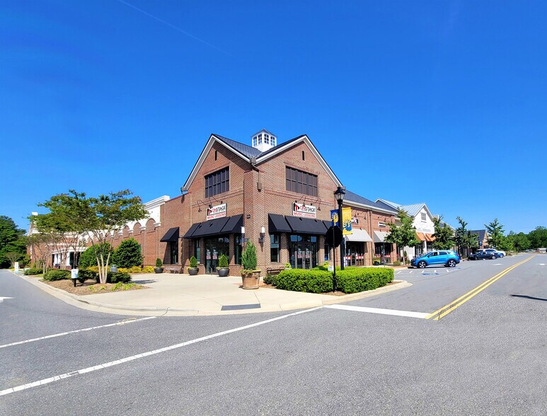 506 Mercantile Pl, Fort Mill, SC à louer - Photo de l’immeuble – Image 1 sur 7