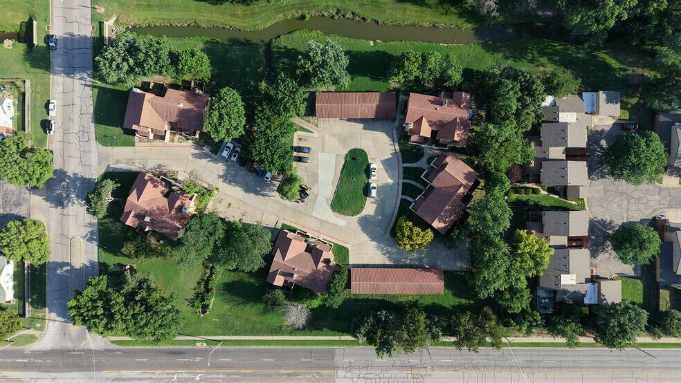 1625 S Longford Ln, Wichita, KS à vendre - Photo de l’immeuble – Image 3 sur 10