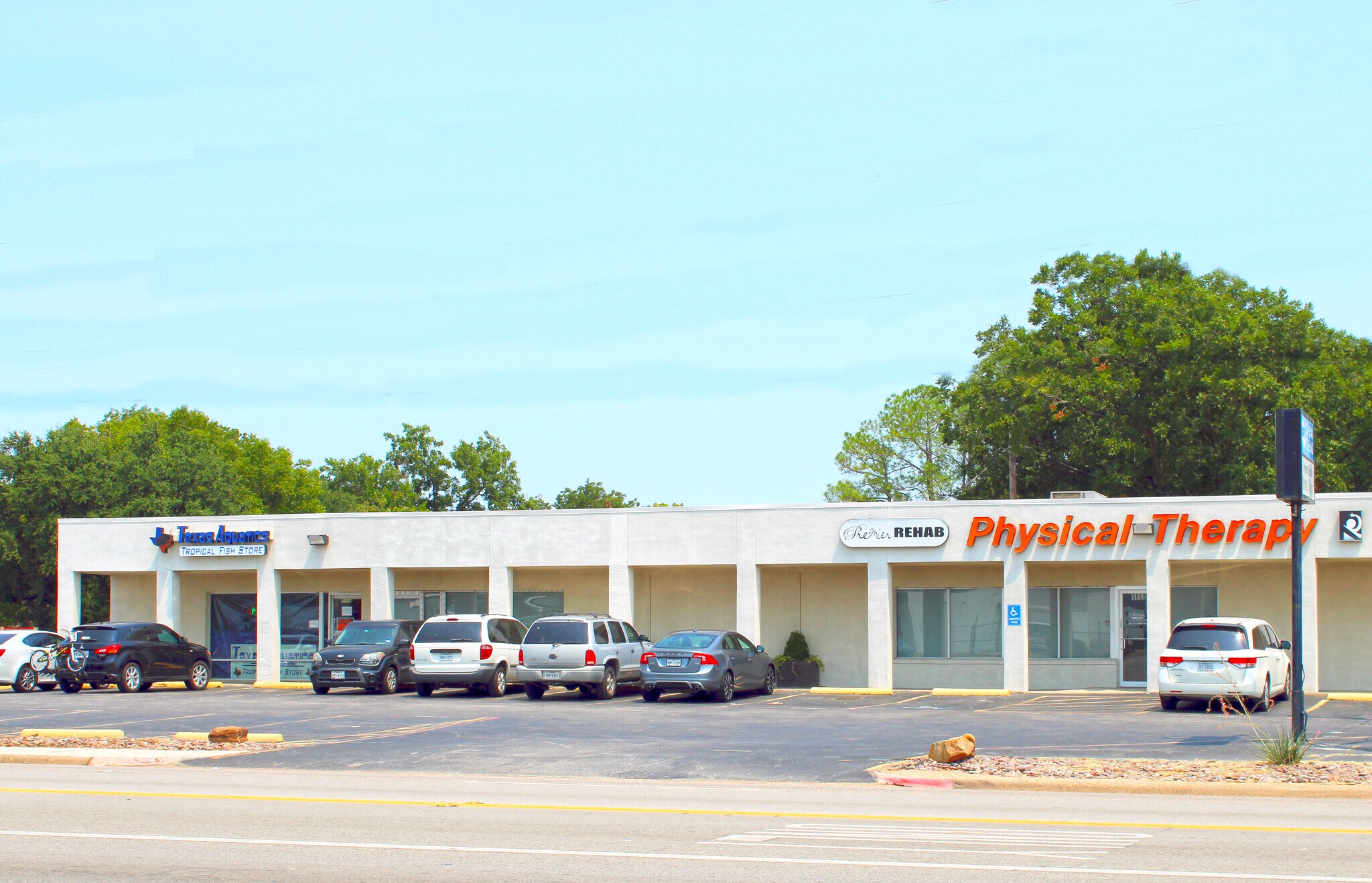 5060-5064 Davis Blvd, North Richland Hills, TX à vendre Photo de l’immeuble– Image 1 sur 5