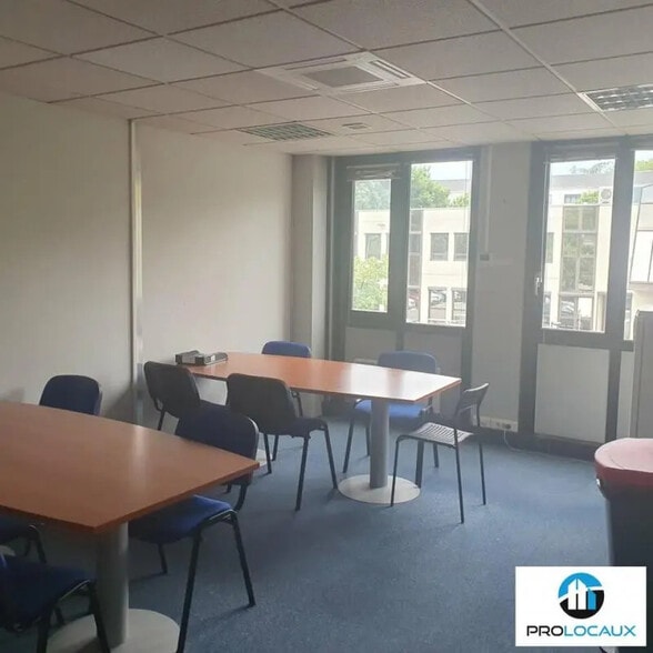 Bureau dans Grenoble à louer - Photo intérieure – Image 2 sur 12