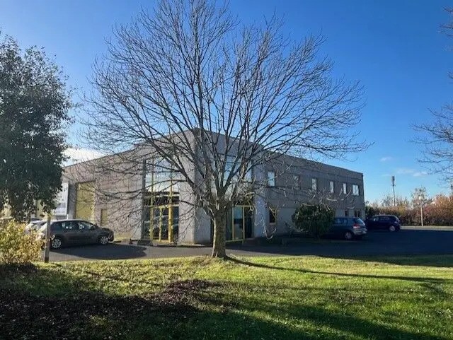 Local d’activités dans Templemars à louer Photo de l’immeuble– Image 1 sur 8