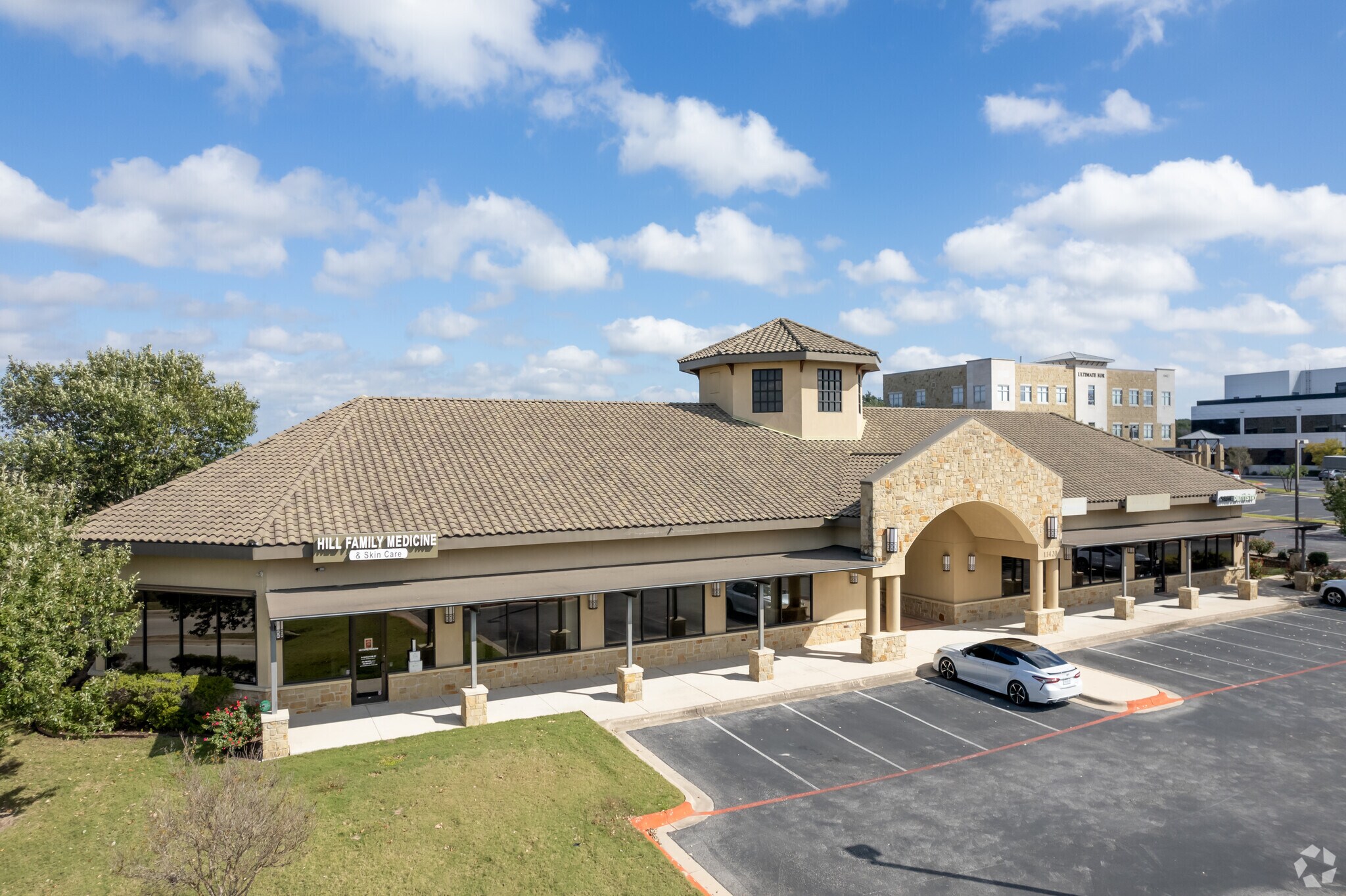 11420 Bee Caves Rd, Austin, TX à louer Photo de l’immeuble– Image 1 sur 5
