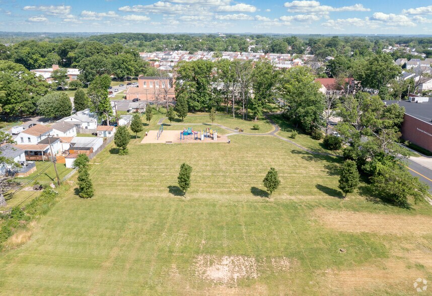 Orville Rd, Essex, MD à louer - Photo principale – Image 1 sur 4