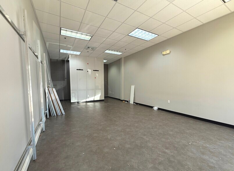 1185 W Granada Blvd, Ormond Beach, FL à louer - Photo intérieure – Image 3 sur 7