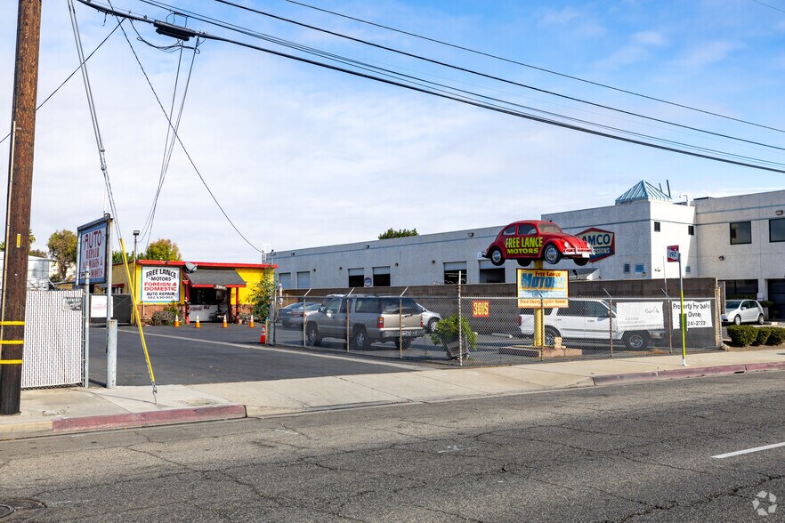 3015 E South St, Long Beach, CA à vendre - Photo de l’immeuble – Image 3 sur 18
