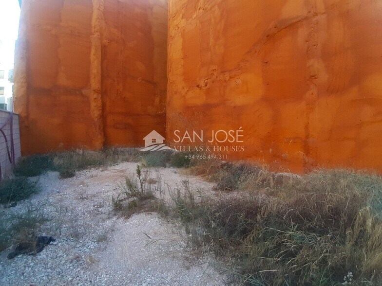 Terrain dans Novelda, Alicante à vendre - Photo principale – Image 2 sur 2