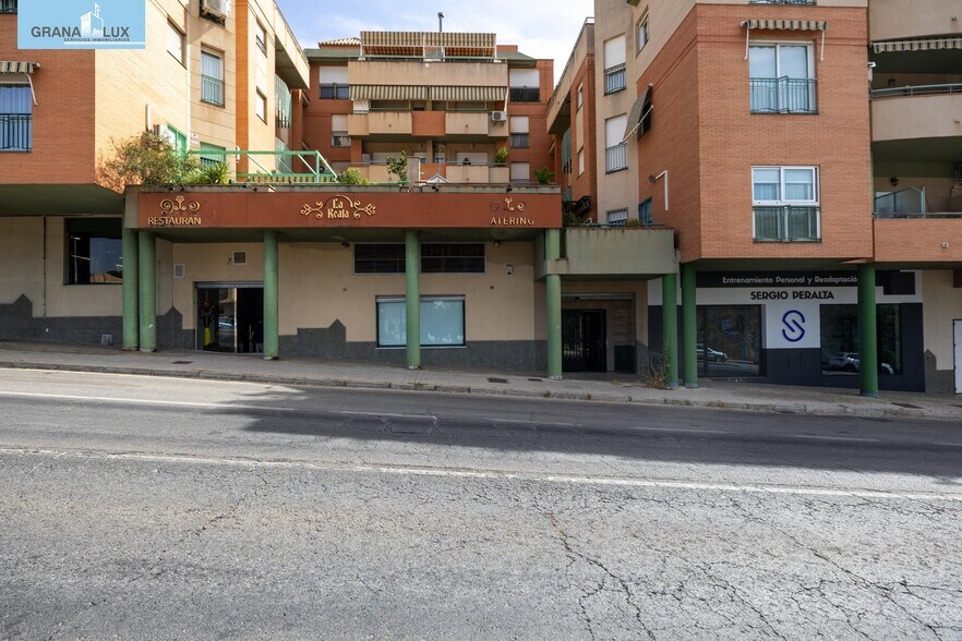 Avenida Santa María de la Alhambra, Granada, Granada à vendre - Photo de l’immeuble – Image 2 sur 34