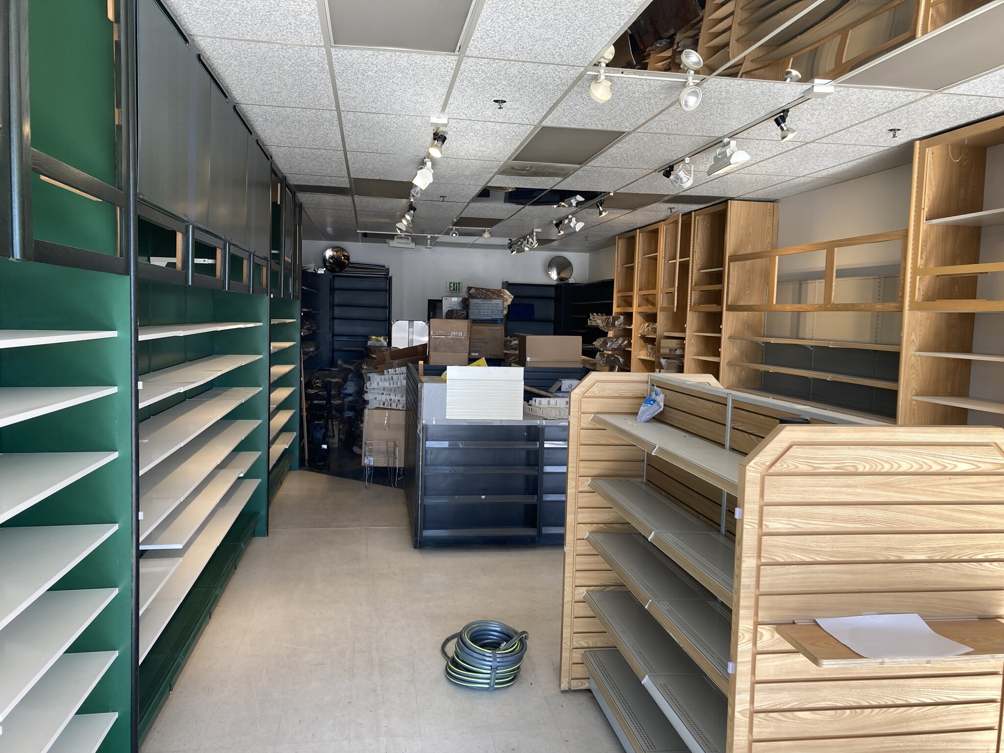 1025 S Main St, Red Bluff, CA à louer Photo de l’immeuble– Image 1 sur 1