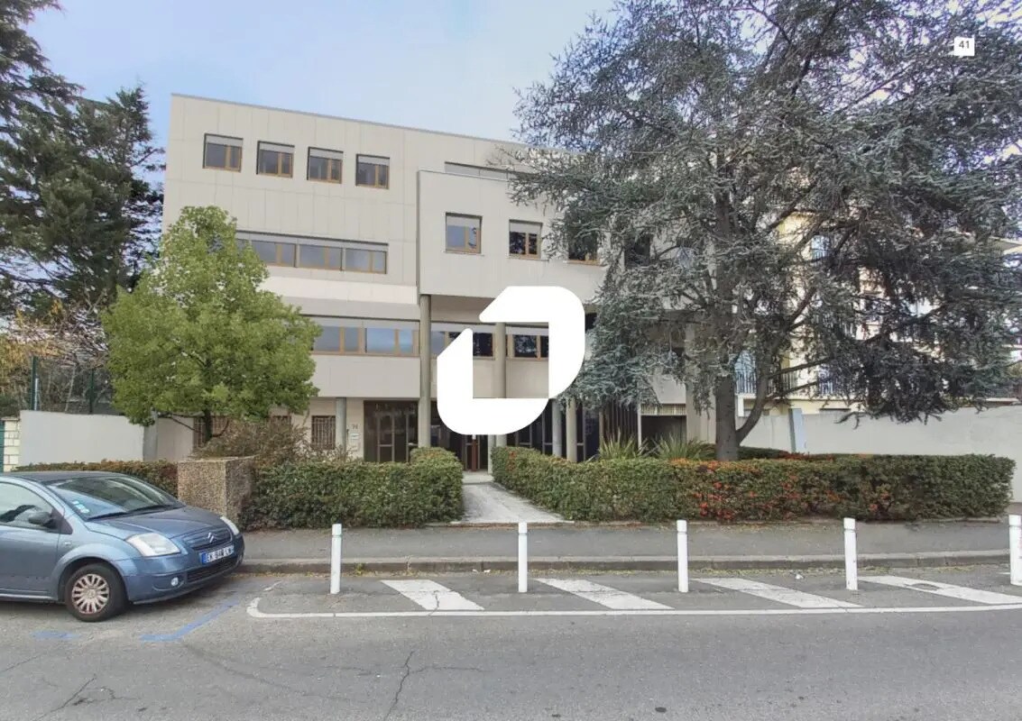 Bureau dans Fontenay-sous-Bois à vendre Photo de l’immeuble– Image 1 sur 3