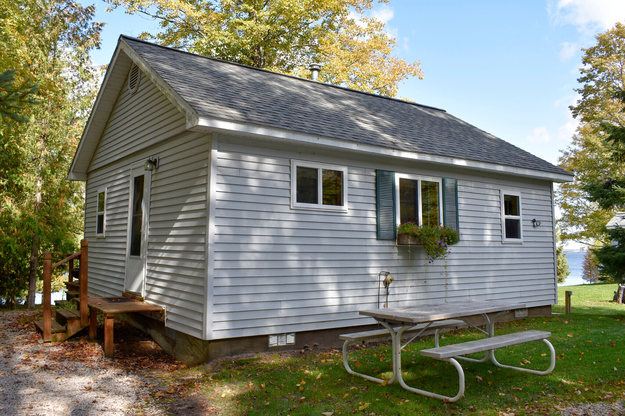 W18070 County Rd, Germfask, MI à vendre Photo principale– Image 1 sur 11