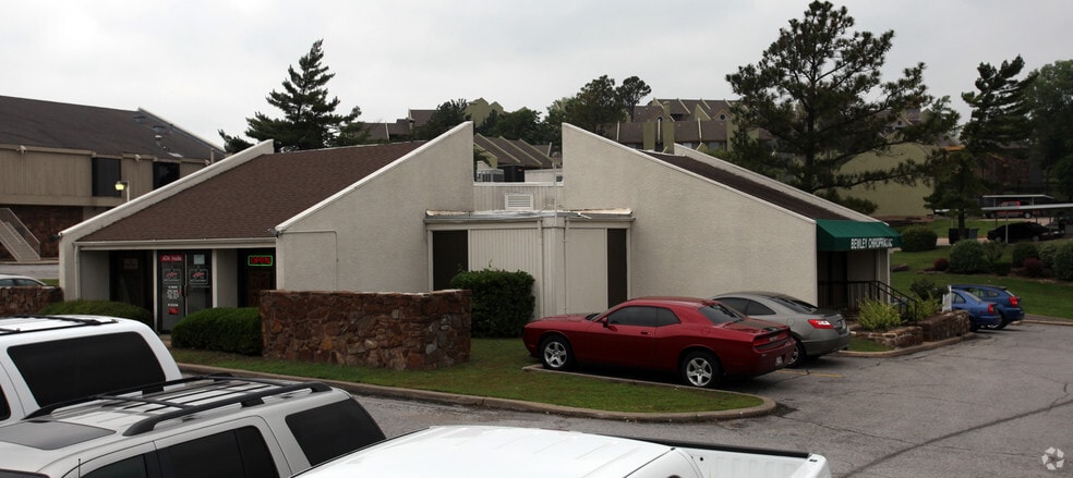 5802-5804 S Memorial Dr, Tulsa, OK à vendre - Photo principale – Image 1 sur 2