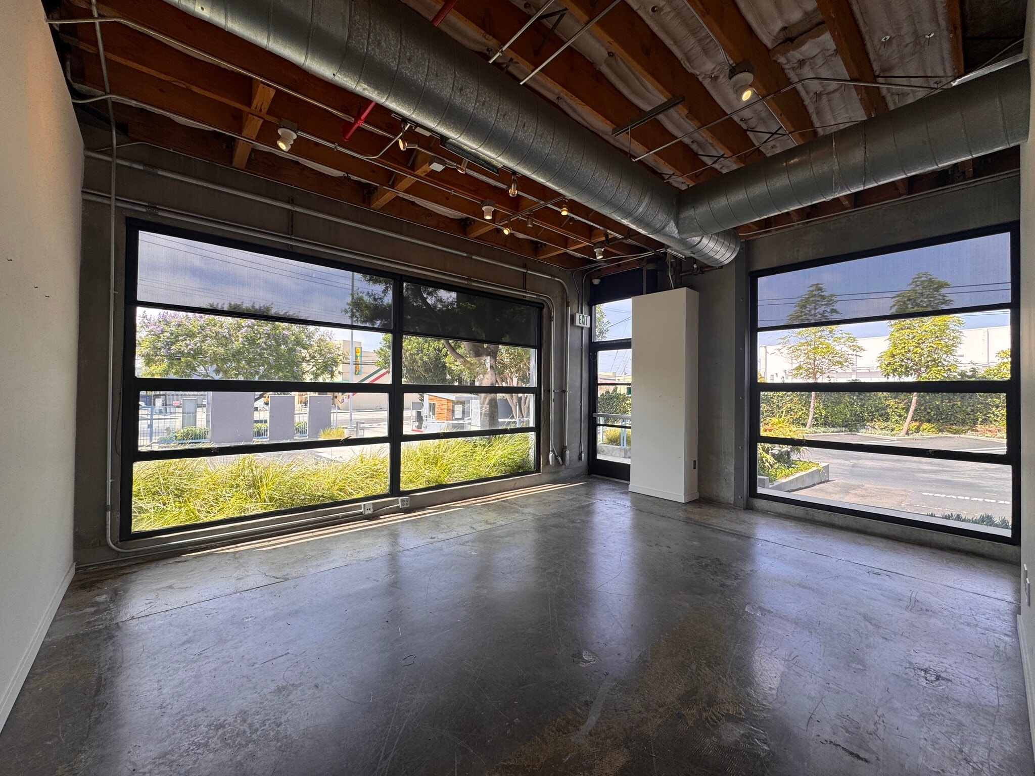 12910 Culver Blvd, Marina del Rey, CA à louer Photo intérieure– Image 1 sur 5