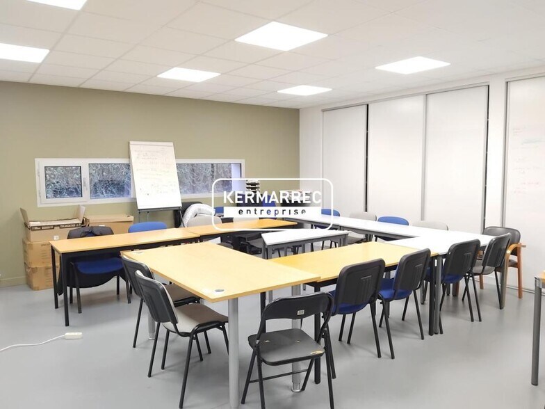 Local d'activités dans Cesson-Sévigné à vendre - Photo intérieure – Image 2 sur 6