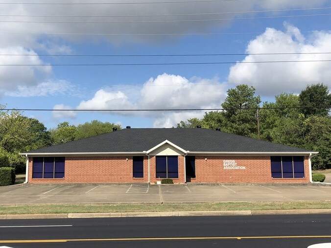 121 Gilmer Rd, Longview, TX à vendre - Photo de l’immeuble – Image 2 sur 33